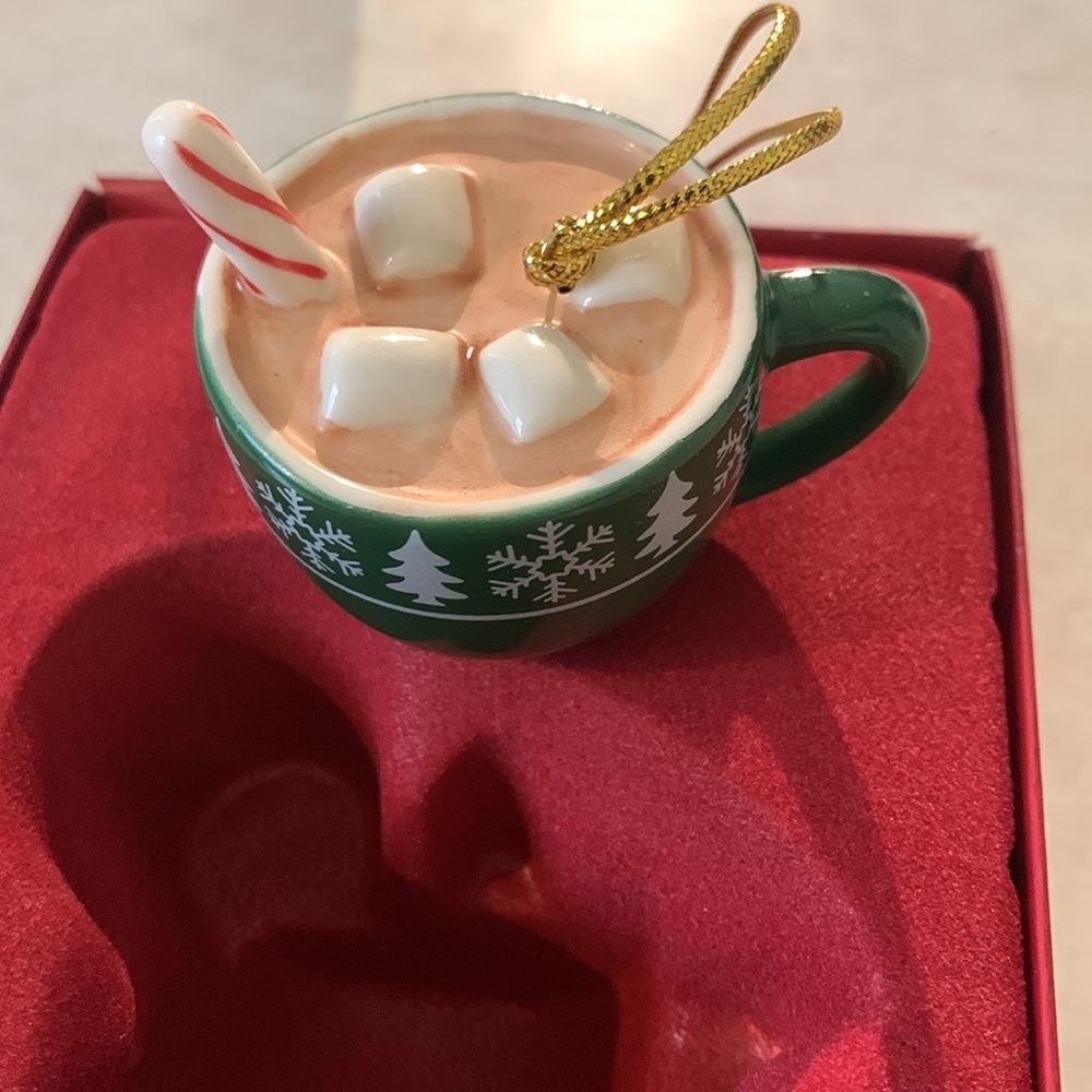 Lenox Forever Friends Hot Cocoa Mug 2024 Christmas’s Ornament NIB - Picture 4 of 5